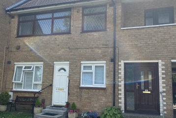 4A PENSBY DRIVE