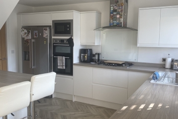 5 Thornwythe Grove